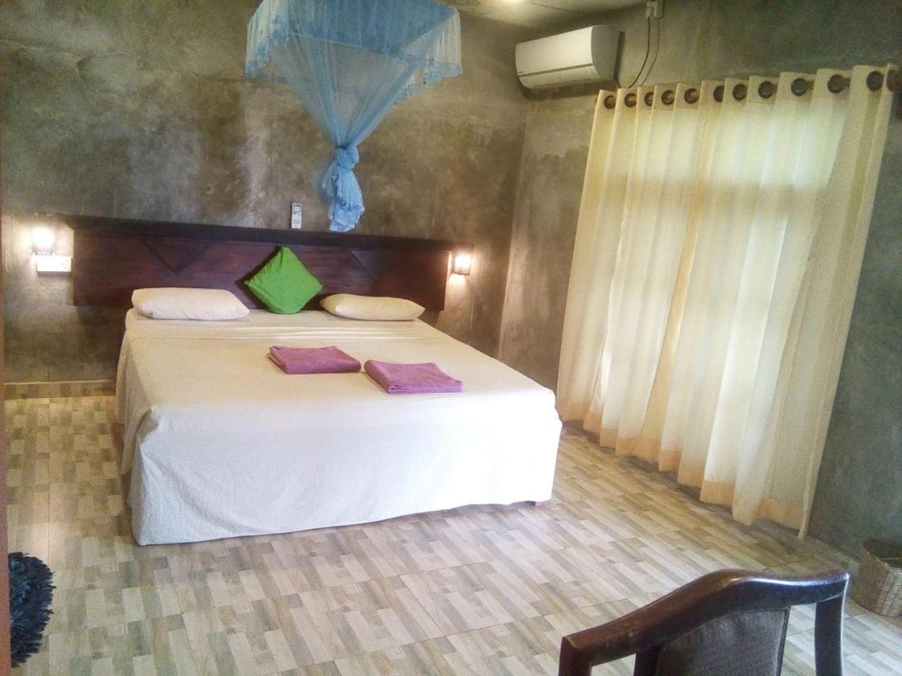 Isiwara Paura Bugged Apartment Sigiriya Exterior photo